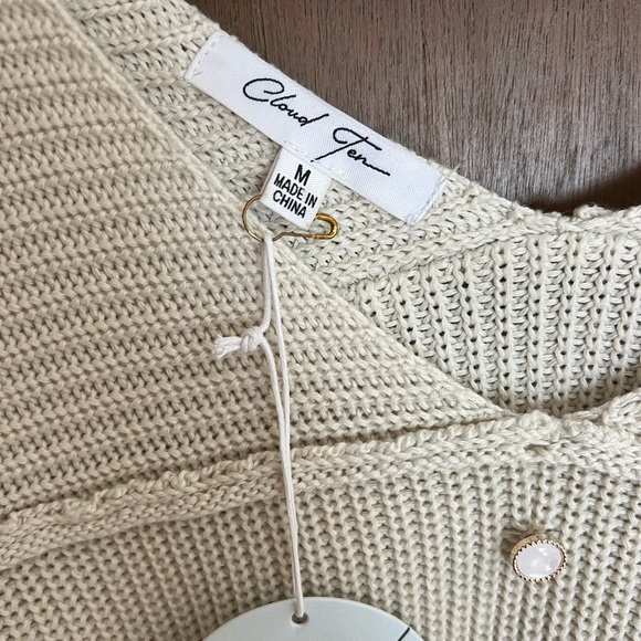 Bell Sleeve Sweater - Picture 4 of 4